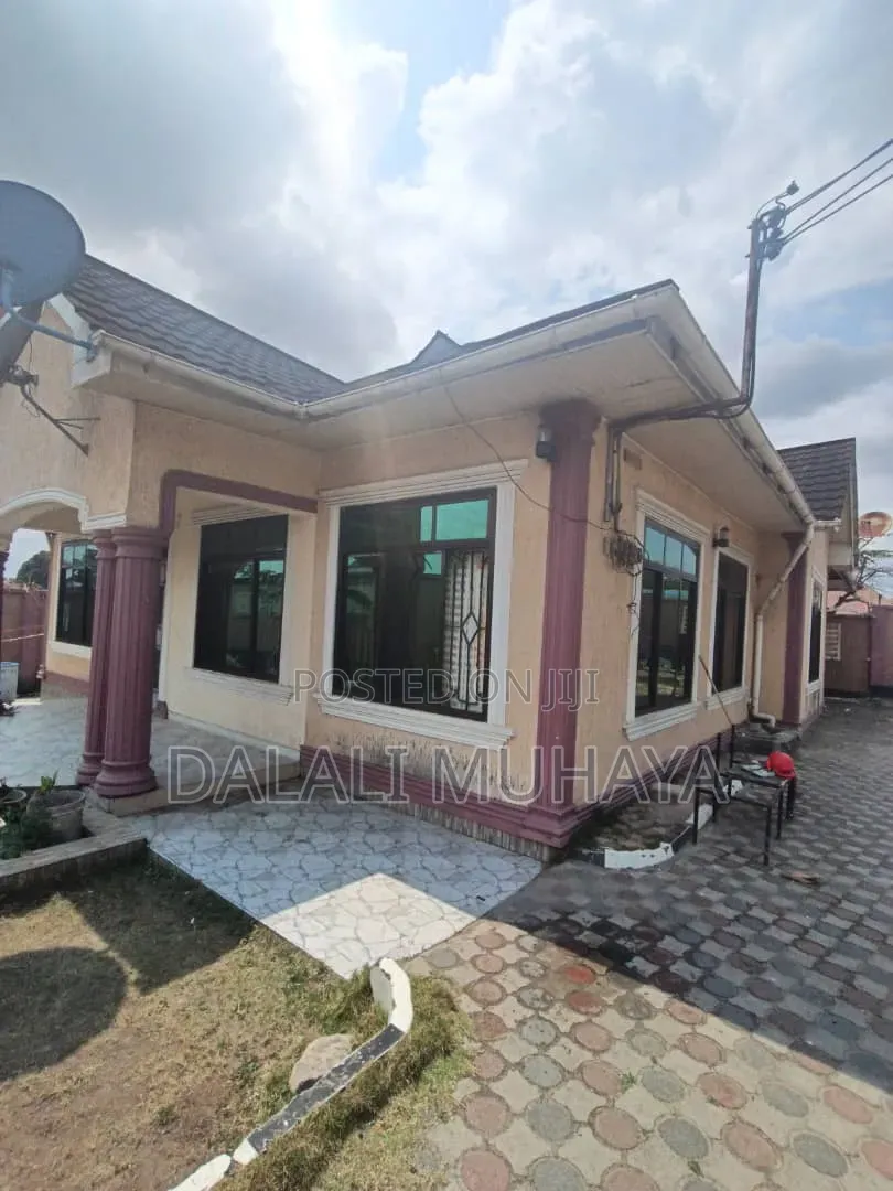 4bdrm House in Biza Street, Temeke for sale