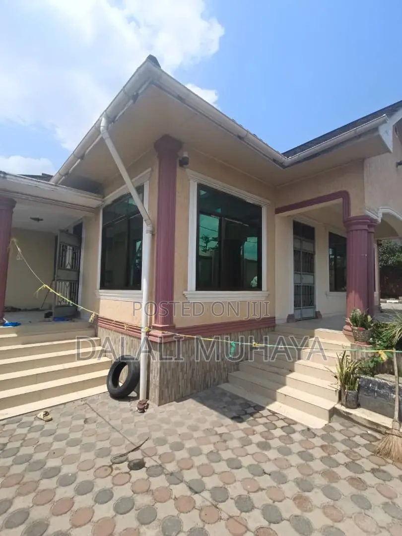 4bdrm House in Biza Street, Temeke for sale