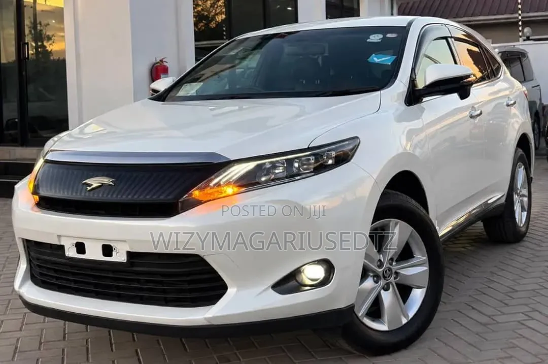 Toyota Harrier 2.0 2016 Pearl