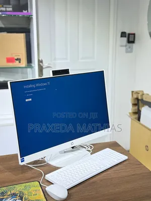 New Desktop Computer HP AiO 24 16GB Intel Core i7 SSD 512GB