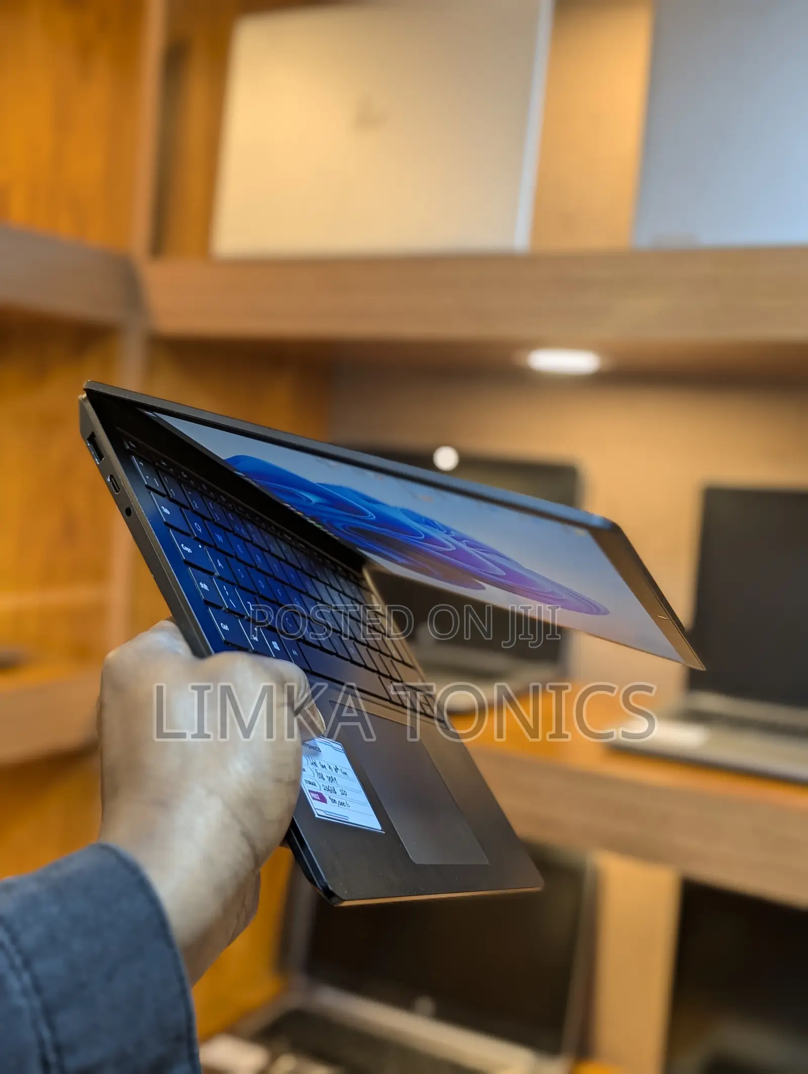 New Laptop Microsoft Surface Laptop 3 8GB Intel Core i5 SSD 256GB