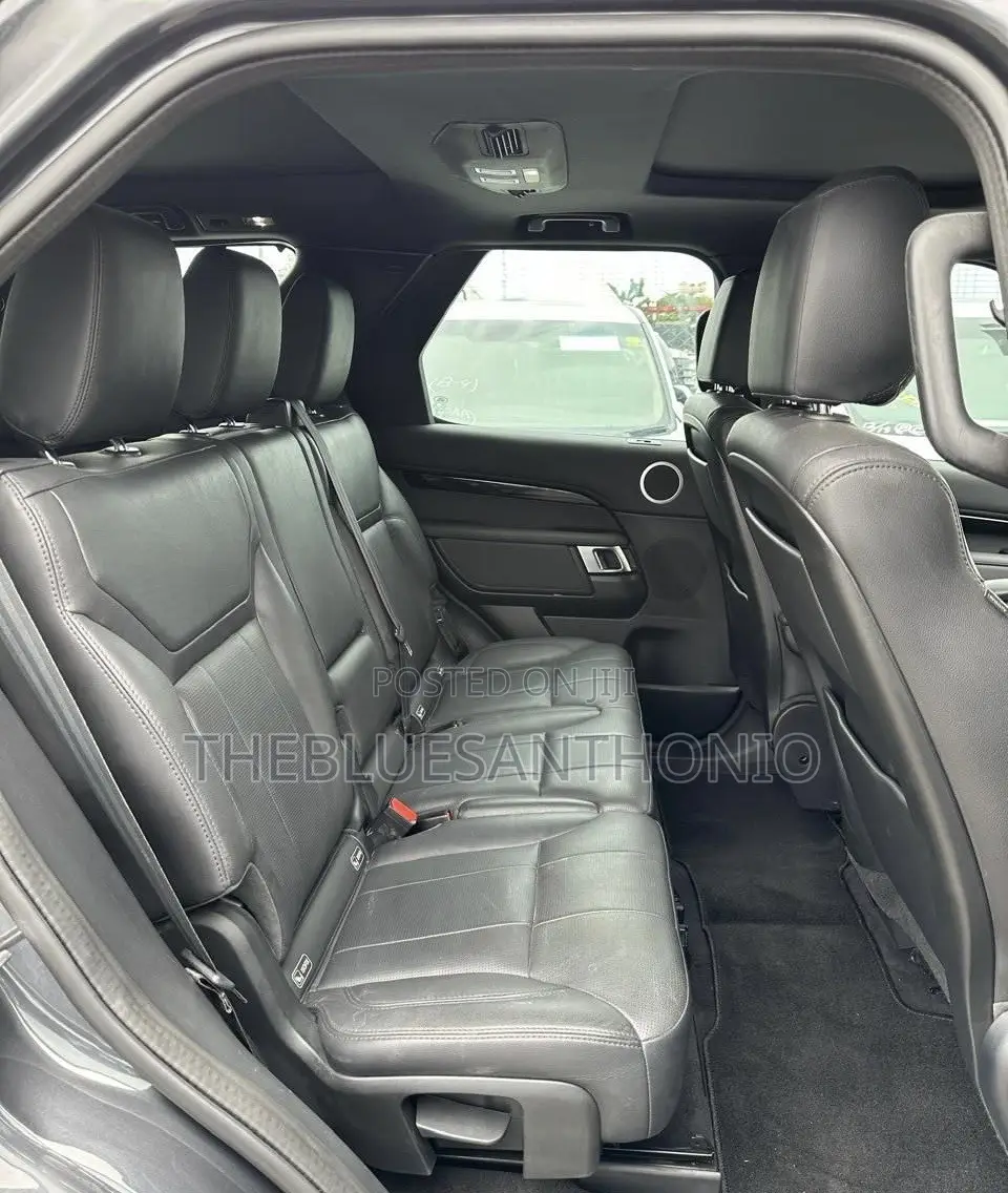 Land Rover Discovery 2020 Gray