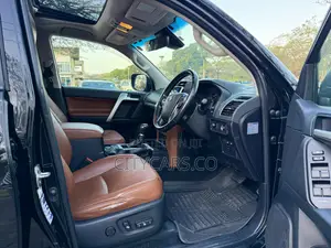 Toyota Land Cruiser Prado 2022 Black