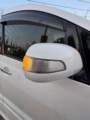Toyota Alphard 2.4 Hybrid AWD 2006 White