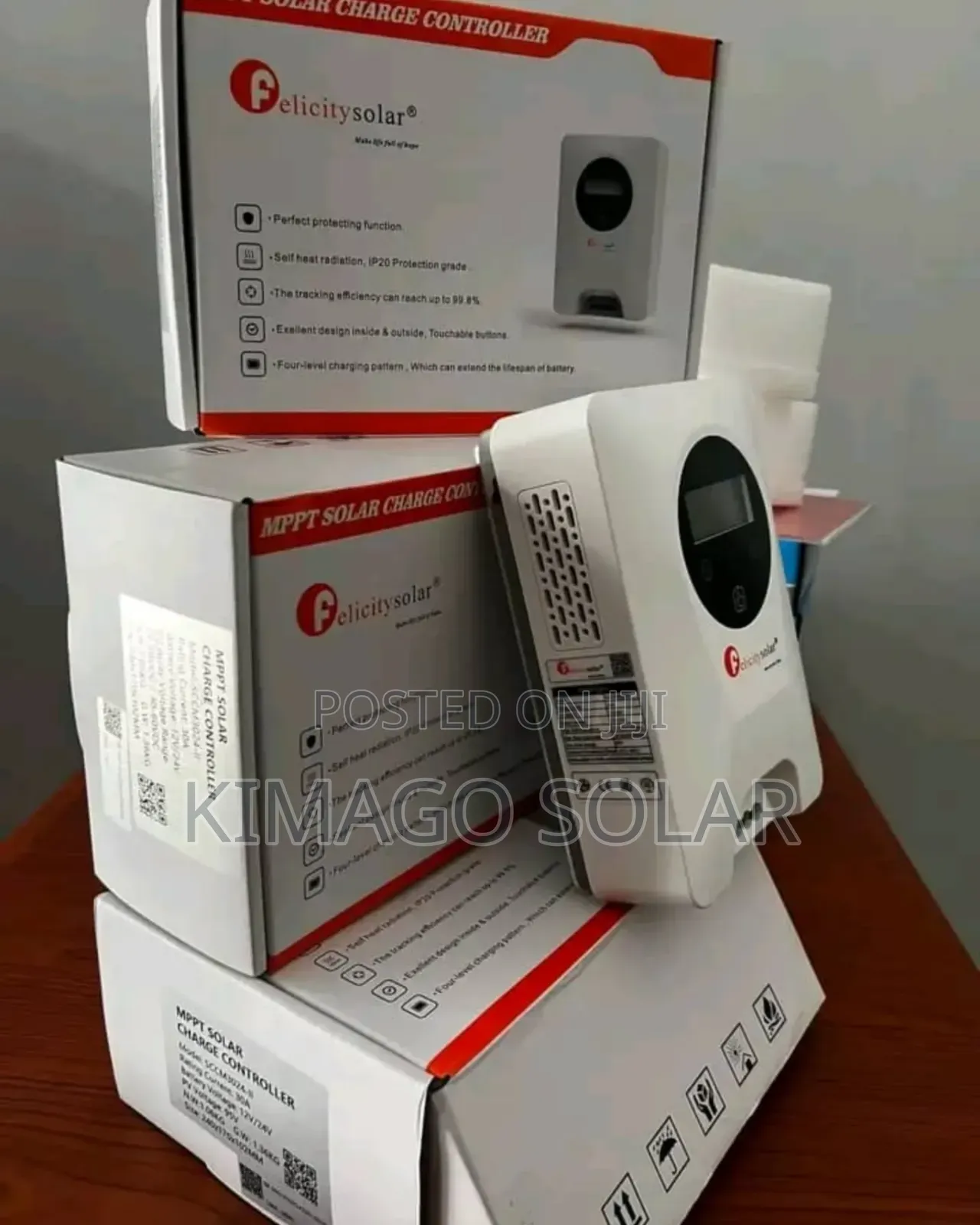 30A MPPT Solar Charger Yenye LCD Na Smart Monitoring
