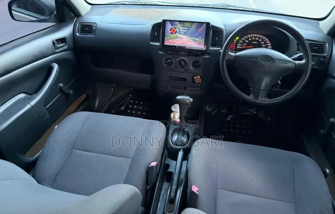 Toyota Probox 2006 Gold