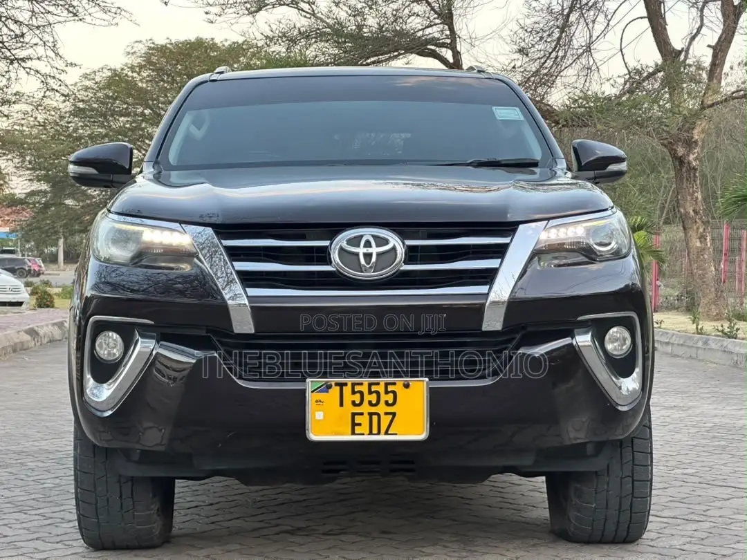 Toyota Fortuner 2017 Black