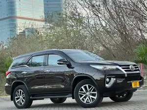 Toyota Fortuner 2017 Black