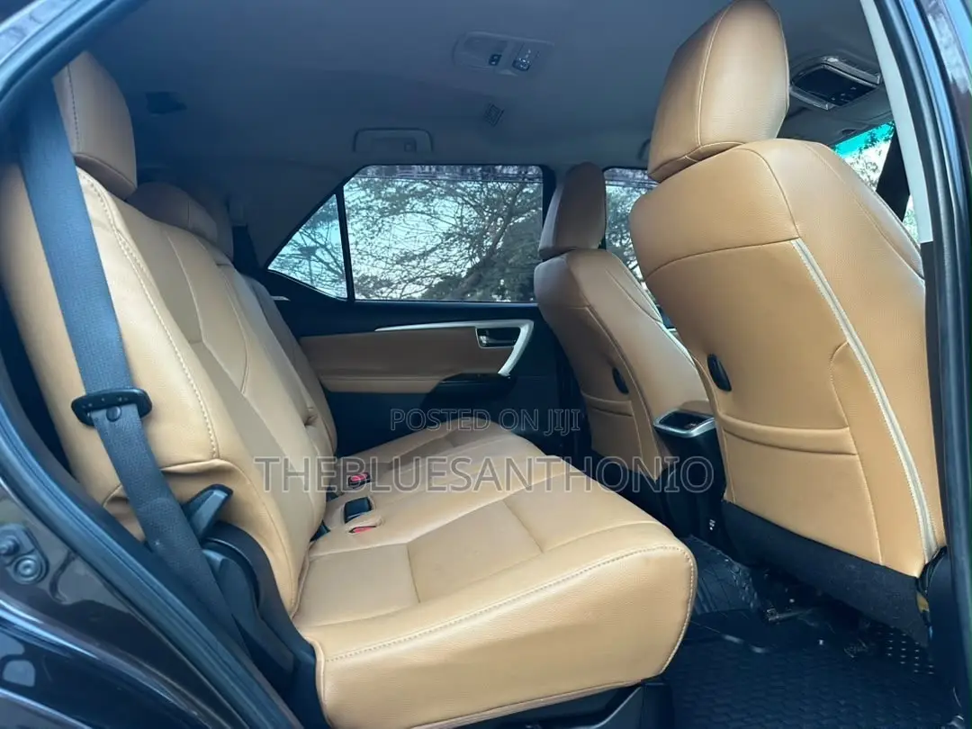 Toyota Fortuner 2017 Black