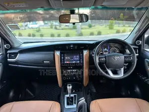 Toyota Fortuner 2017 Black