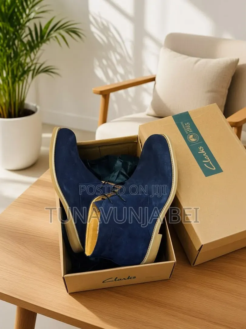 Travota Cracks Leather Shoes