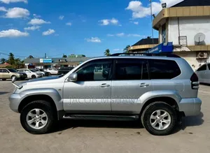 Toyota Land Cruiser Prado 2006 White
