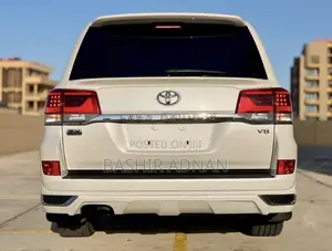 Toyota Land Cruiser 4.6 V8 ZX 2018 White