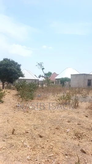 Kiwanja Kinauzwa Mwanza Busweru