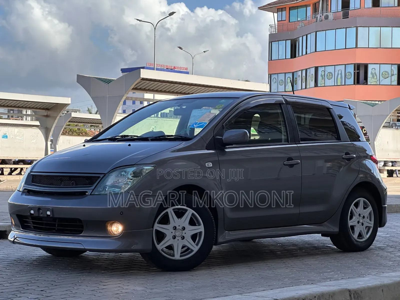 Toyota IST 2005 Gray