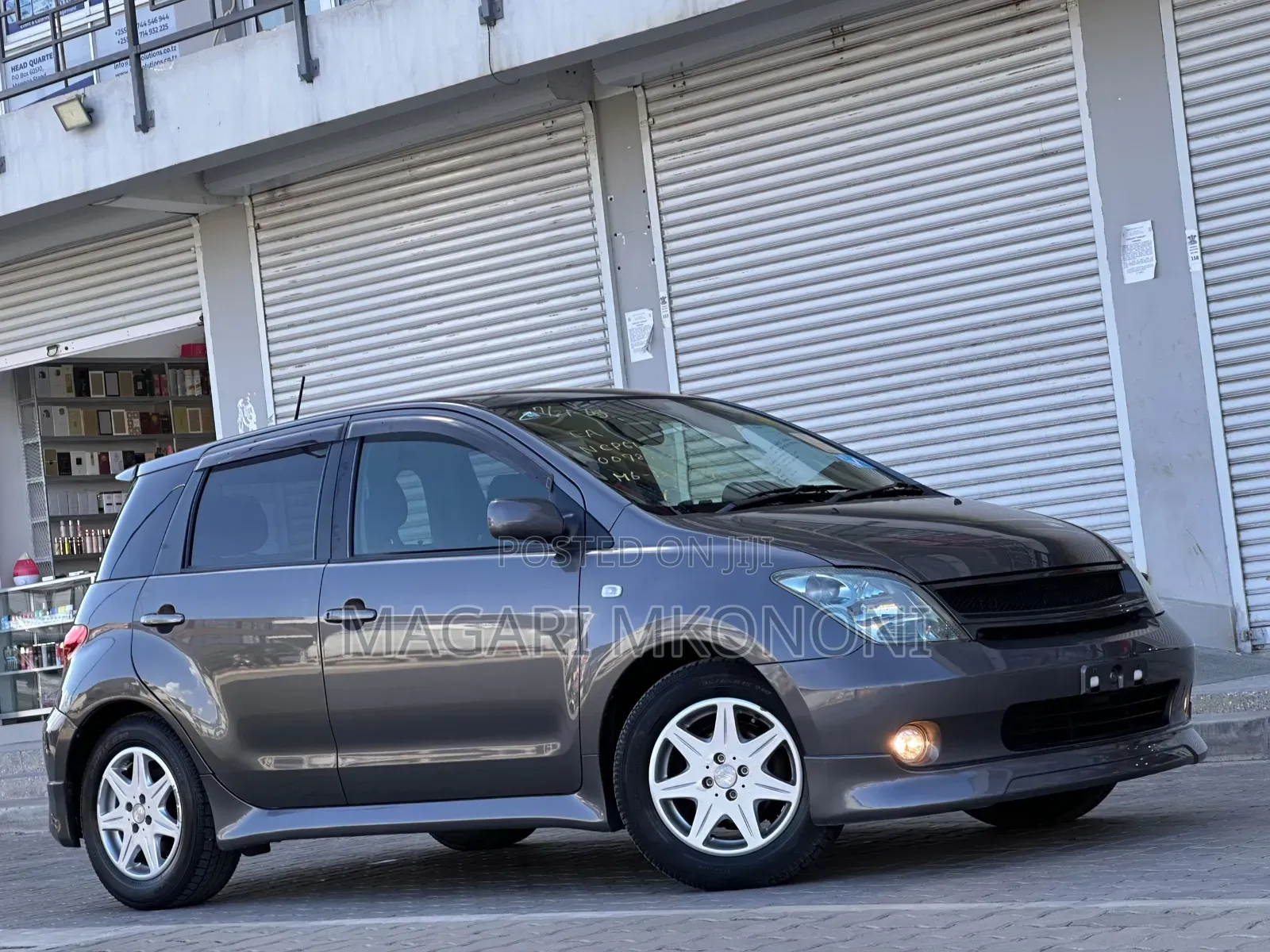 Toyota IST 2005 Gray