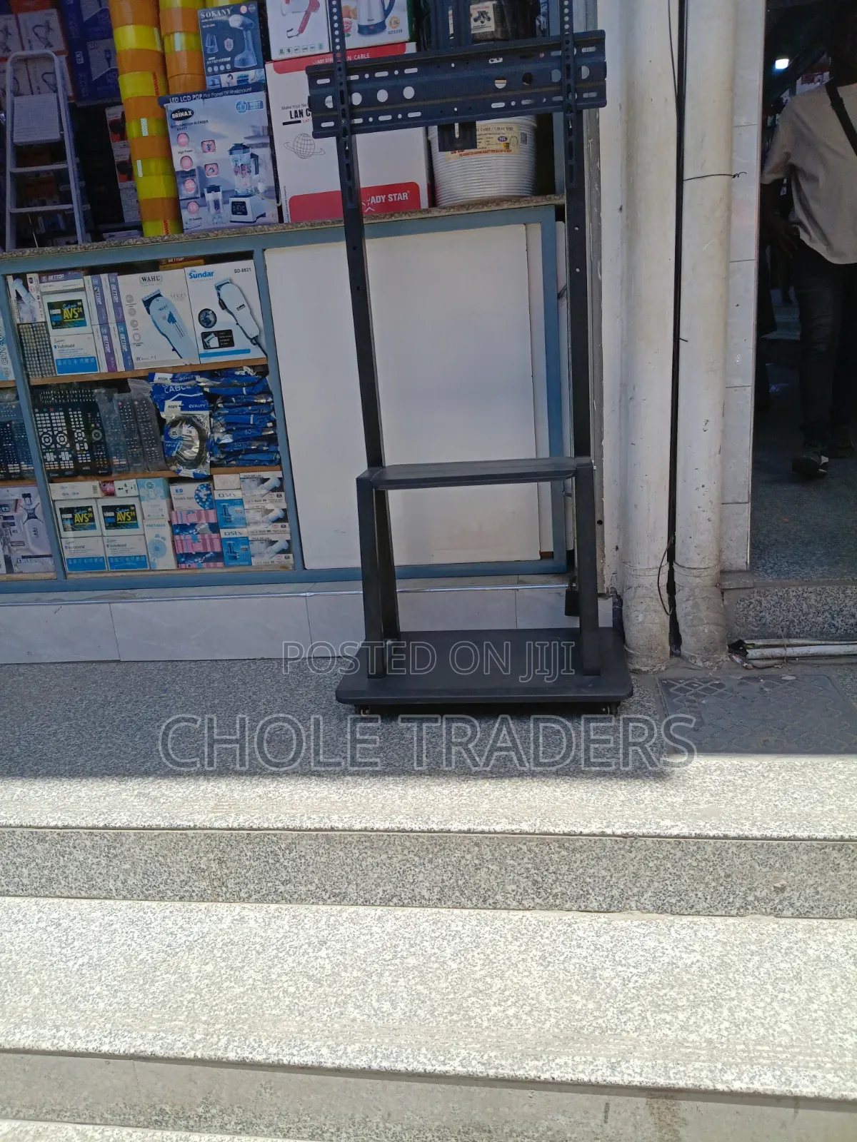 Mobile TV Trolley / Cart / Floor Stand With Lock Wheels (32-75 Inches)