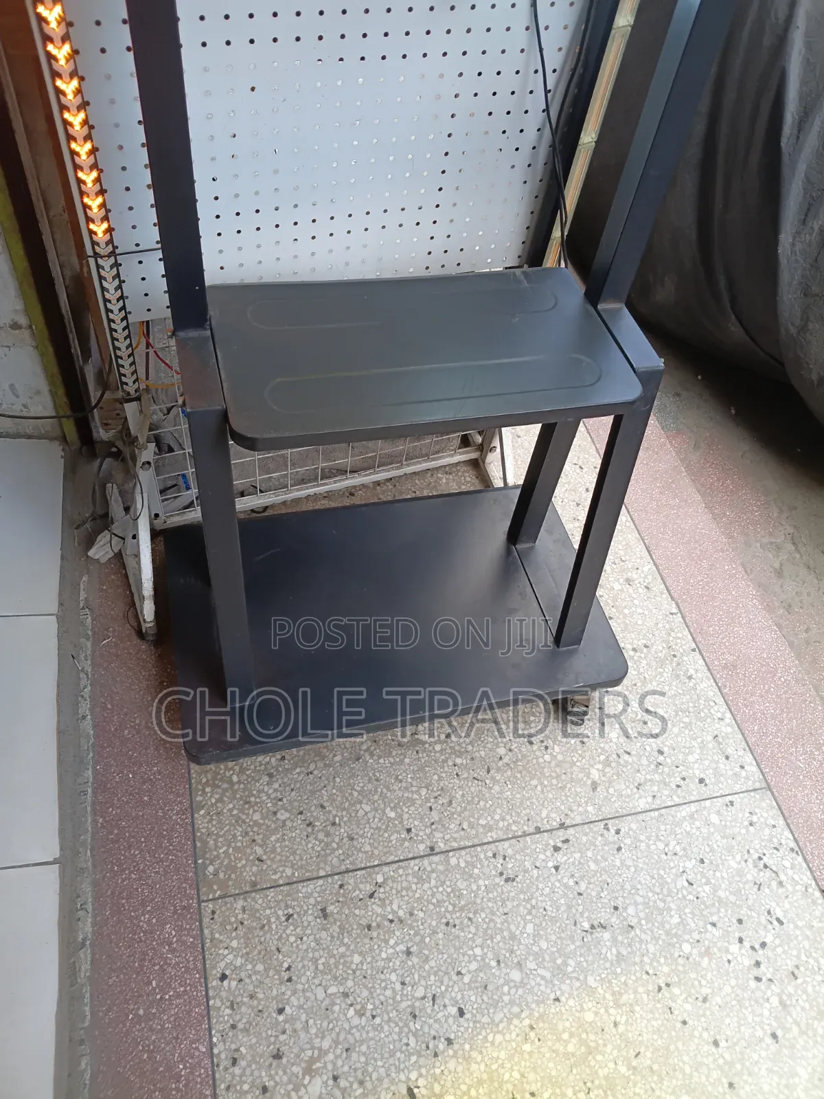 Mobile TV Trolley / Cart / Floor Stand With Lock Wheels (32-75 Inches)