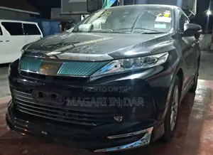 Toyota Harrier 2017