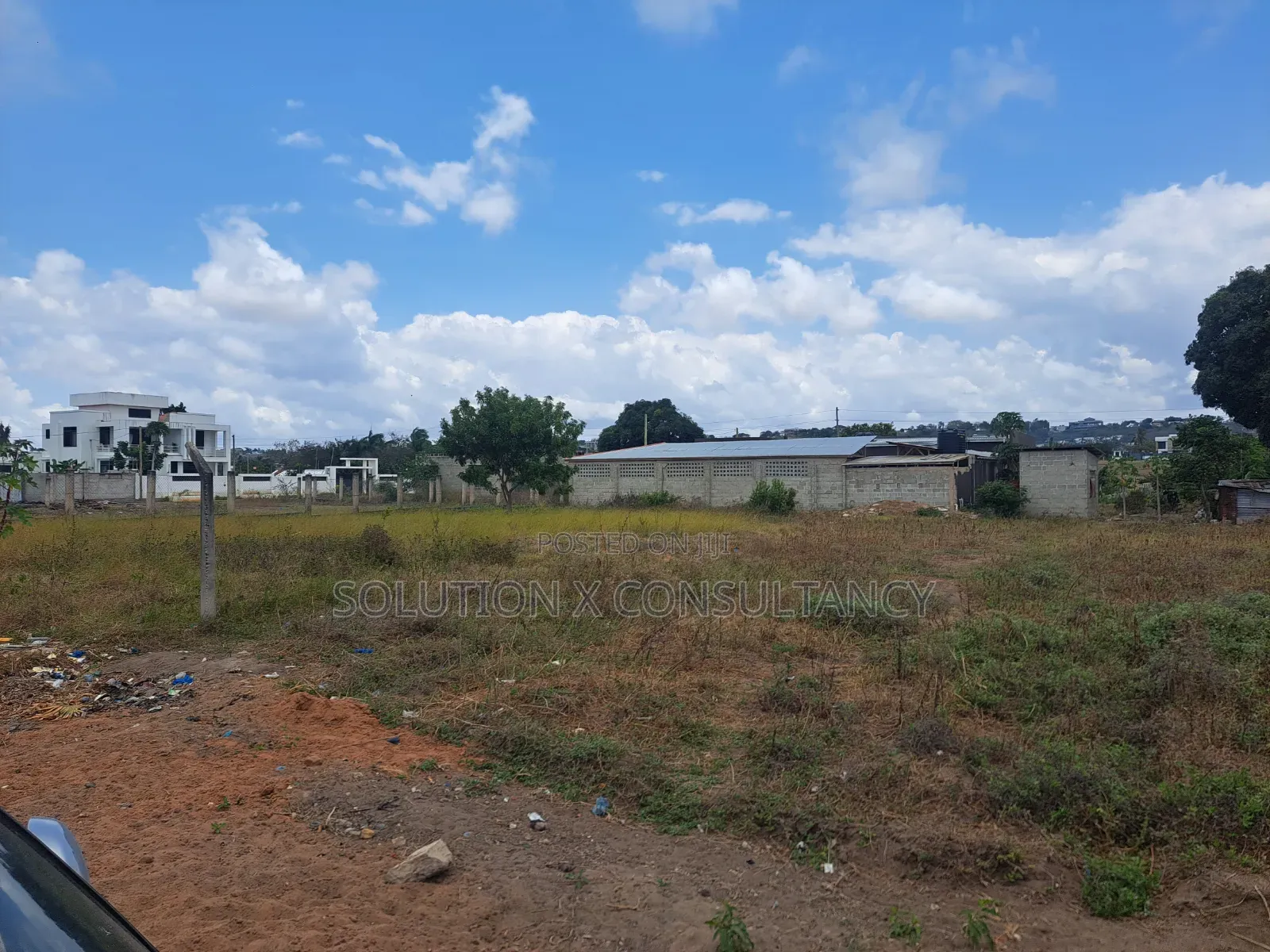Kiwanja Kinauzwa Mbweni Mpiji