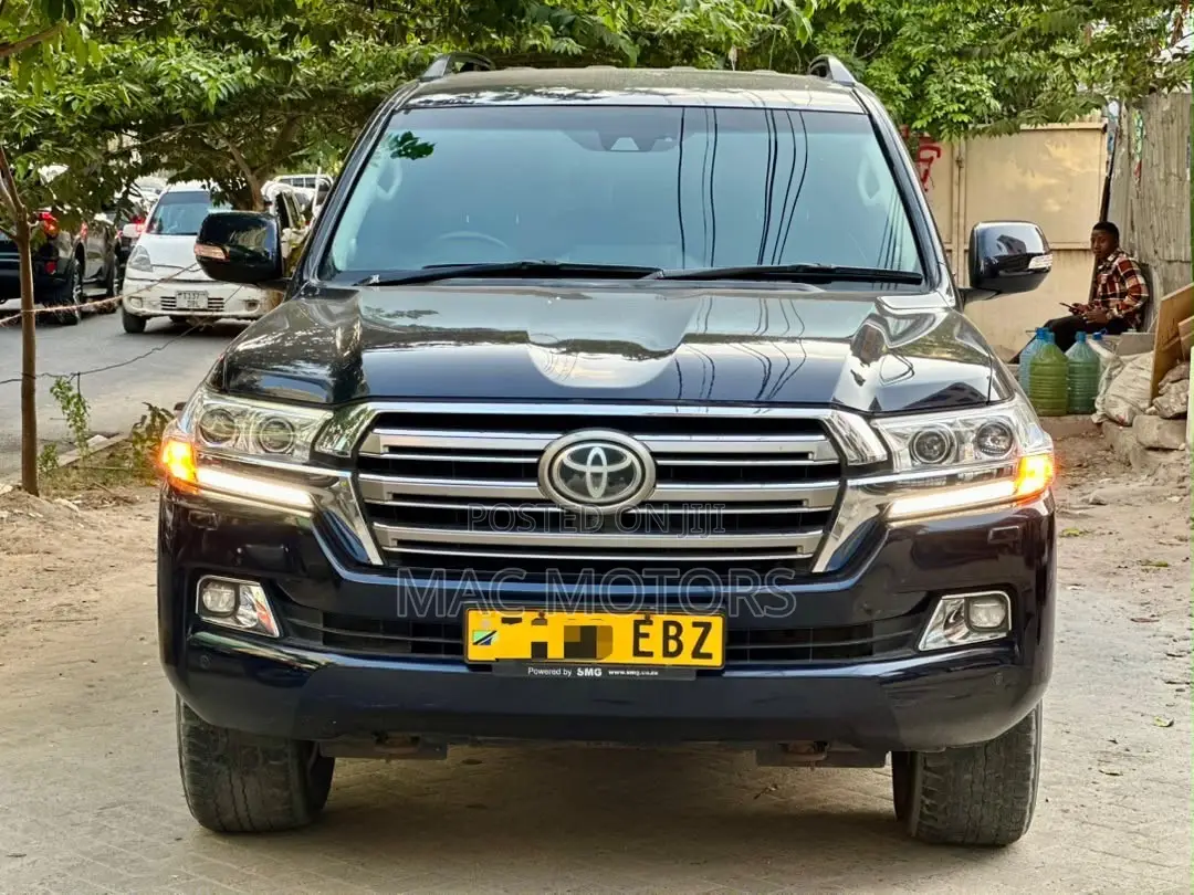 Toyota Land Cruiser 2017 Black
