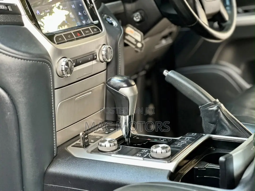 Toyota Land Cruiser 2017 Black