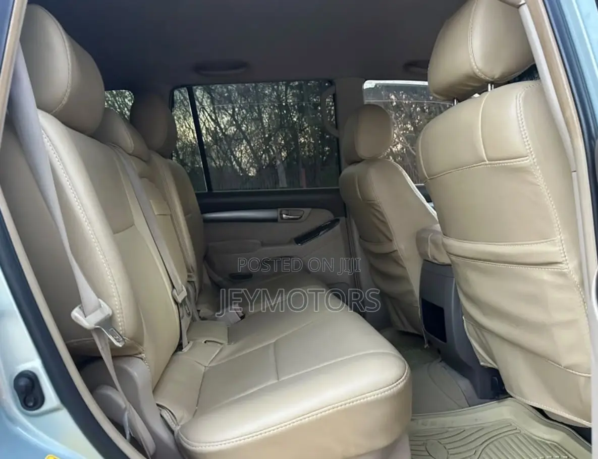 Toyota Land Cruiser Prado 2007 Silver
