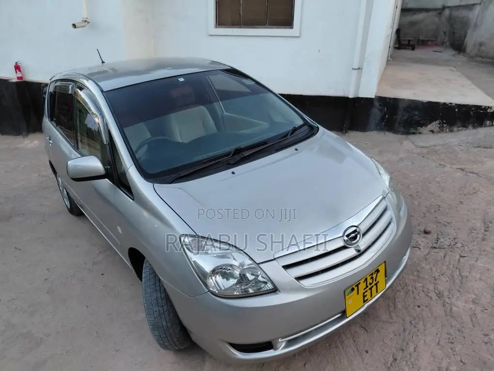 Toyota Corolla Spacio 1.5 V 2003
