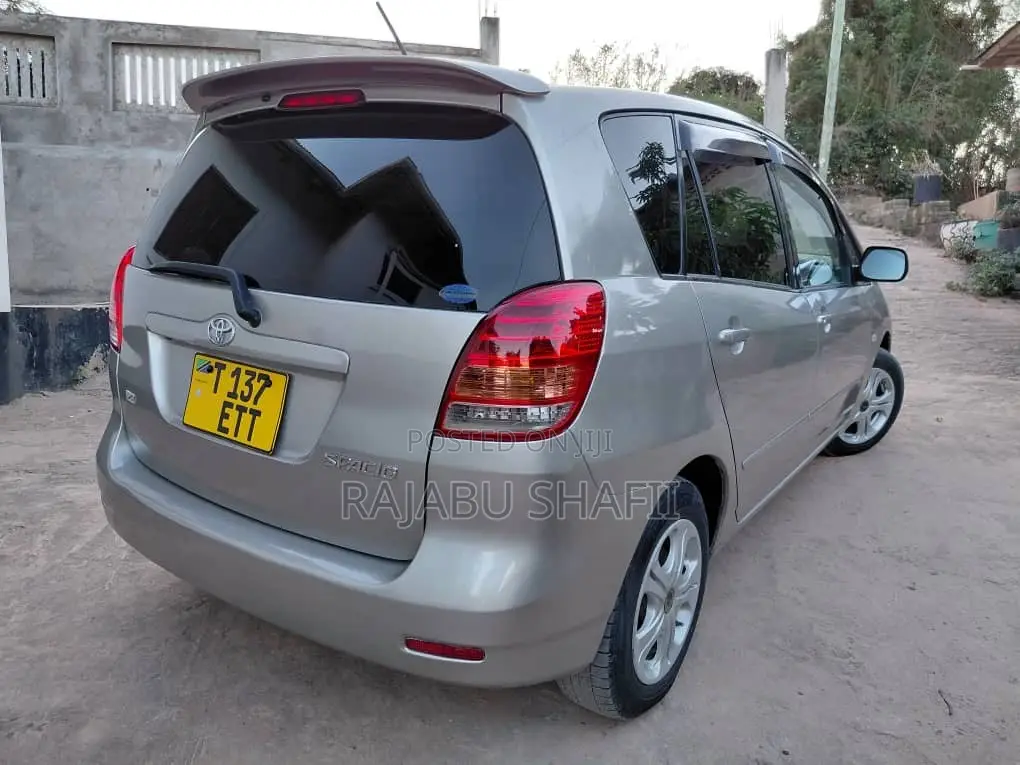 Toyota Corolla Spacio 1.5 V 2003