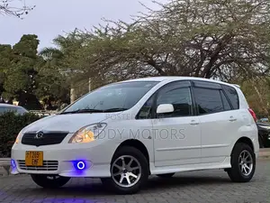 Toyota Corolla Spacio 2003 Off white