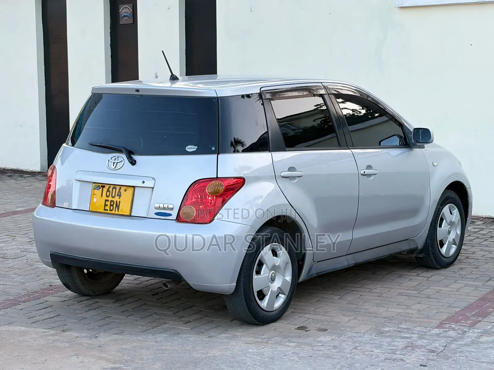 Toyota IST 2005 Silver
