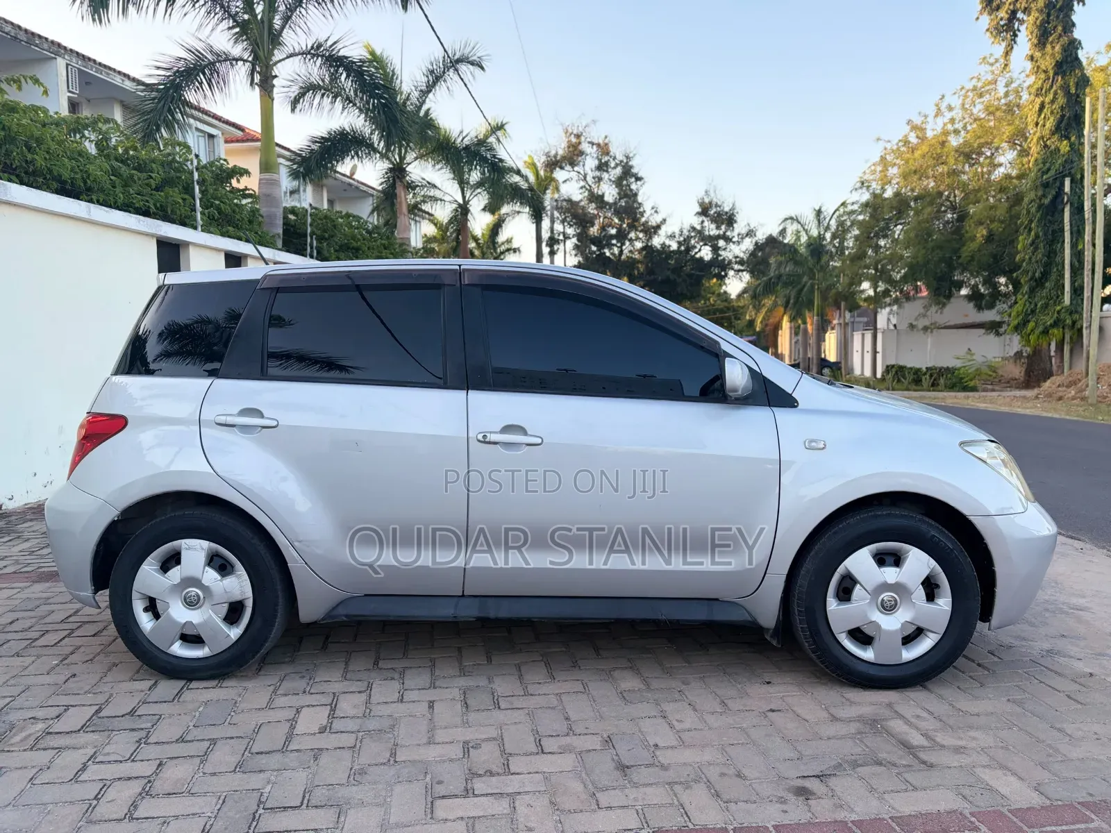 Toyota IST 2005 Silver