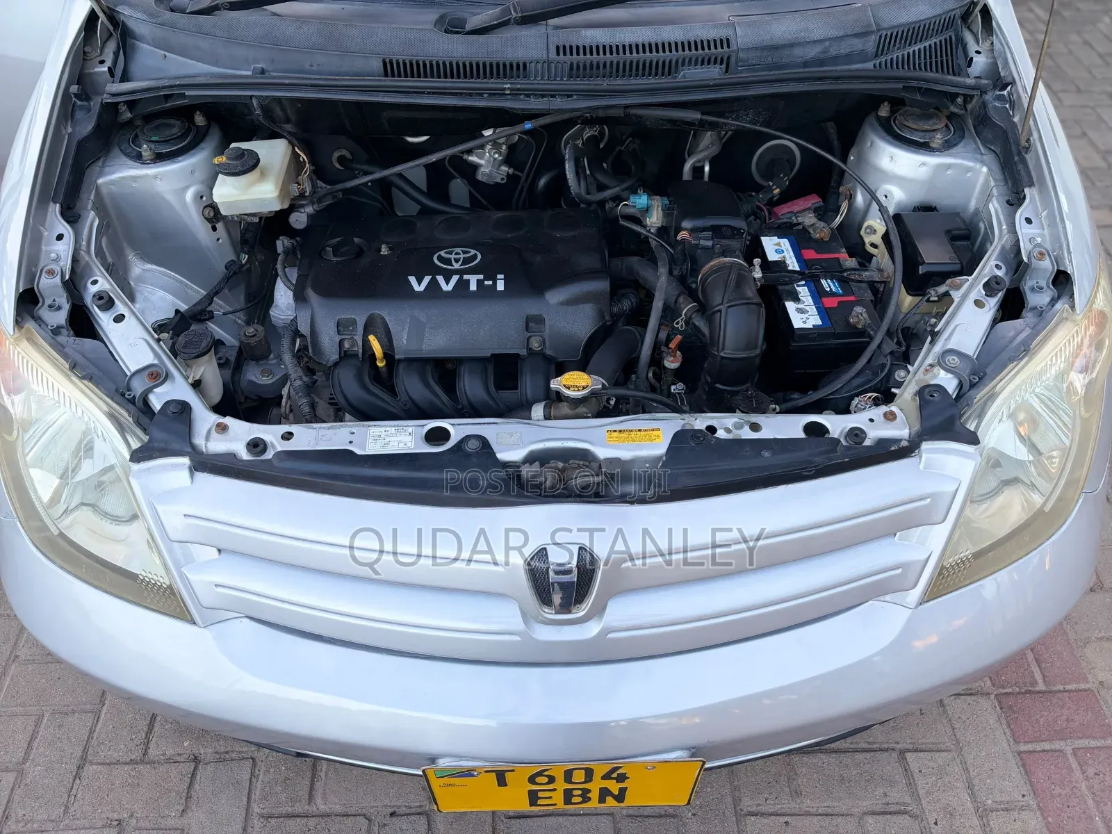 Toyota IST 2005 Silver