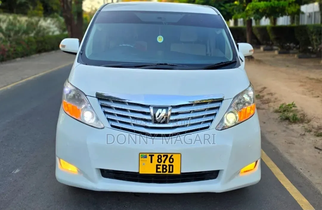 Toyota Alphard 2011 White
