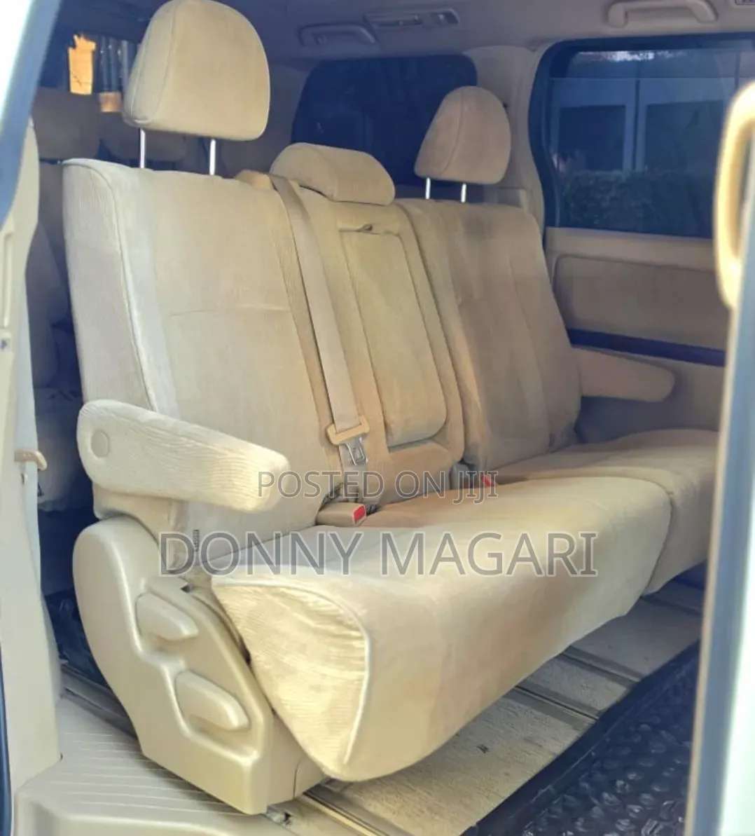 Toyota Alphard 2011 White