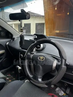 Toyota IST 2006 Black