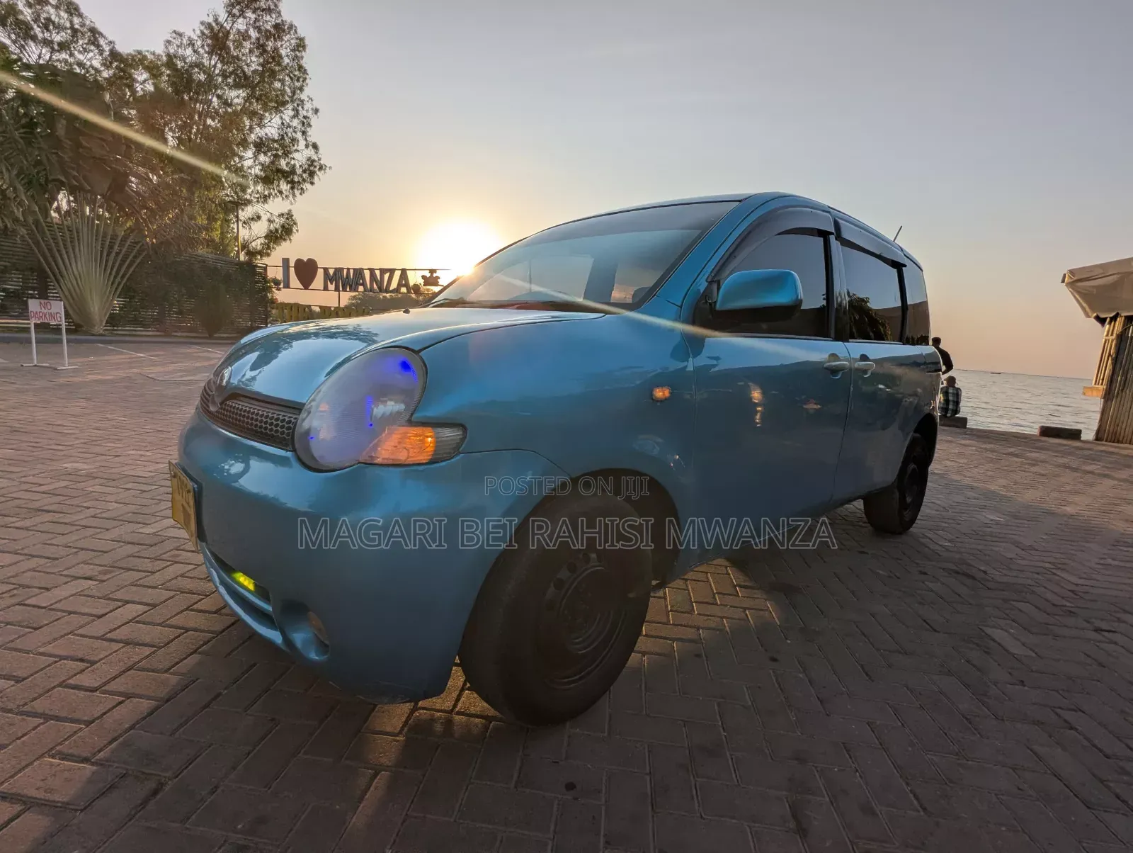 Toyota Sienta 2005 Blue