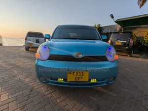 Toyota Sienta 2005 Blue