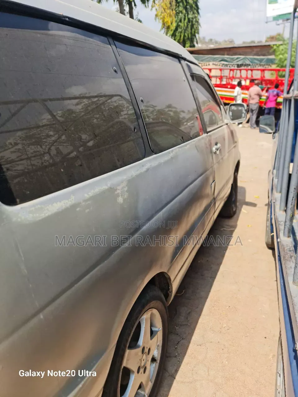 Toyota Noah 2001 Silver