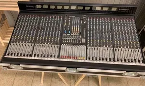 *ALLEN HEATH MIXER 32ch* With Case and 24nch