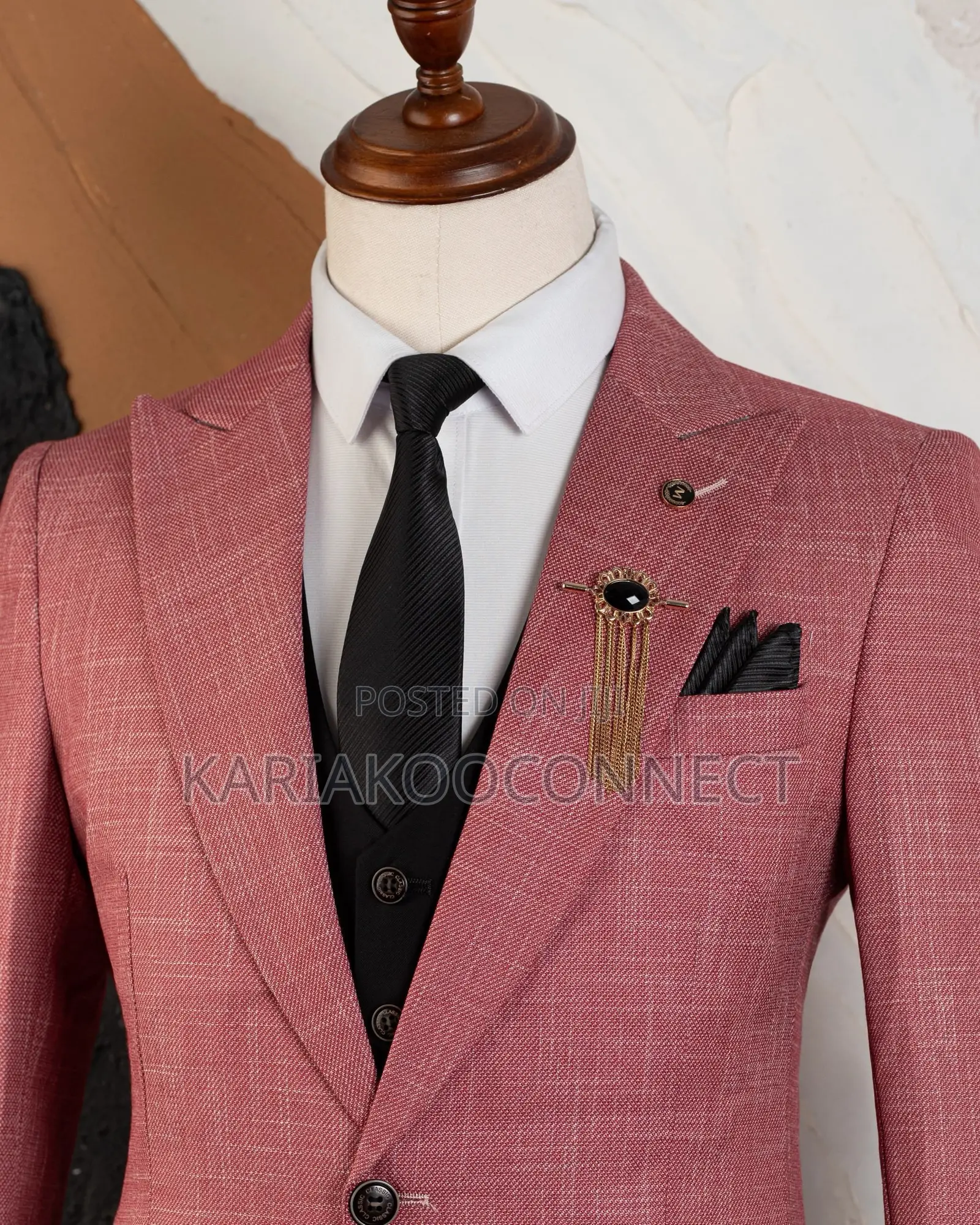 Mario Casas 3-Piece Men's Suit