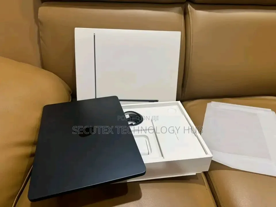 New Laptop Apple MacBook Air 2026 M5 16GB Apple M5 SSD 512GB