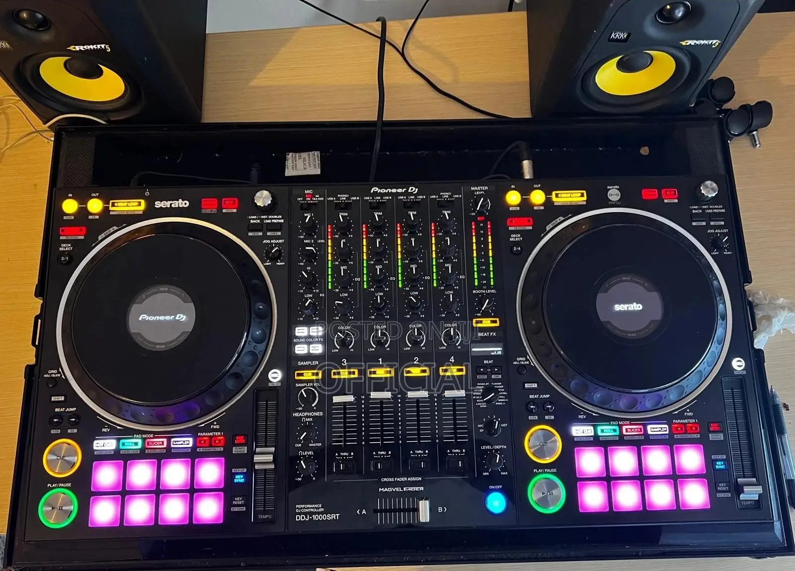 Pioneer DJ DDJ-1000SRT 4-Channel Serato Controller + 2 Cases