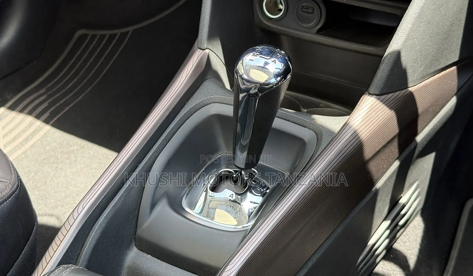 Peugeot 2008 2015 Gray