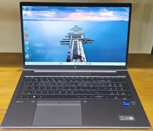 Laptop HP ZBook Firefly G8 16GB Intel Core i7 SSD 512GB