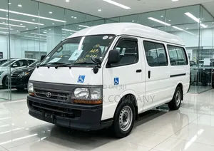 Toyota HiAce 2000 White