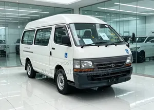 Toyota HiAce 2000 White