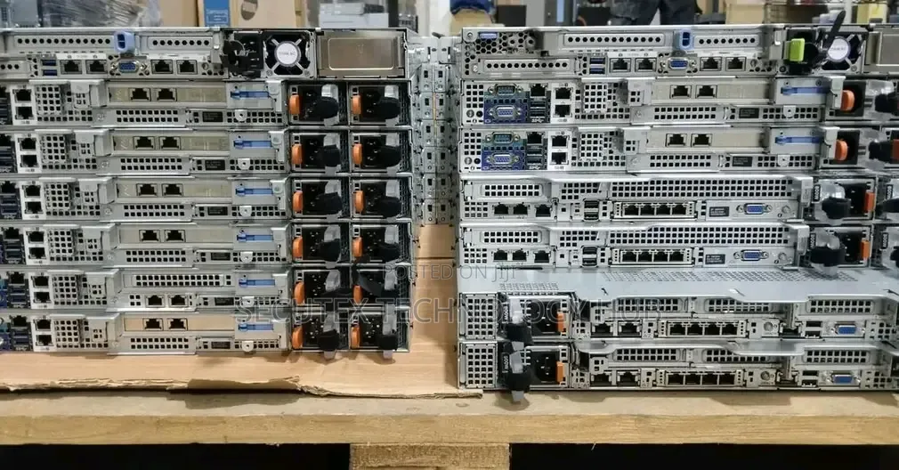 New Server Dell PowerEdge R440 32GB Intel Xeon HDD 4T