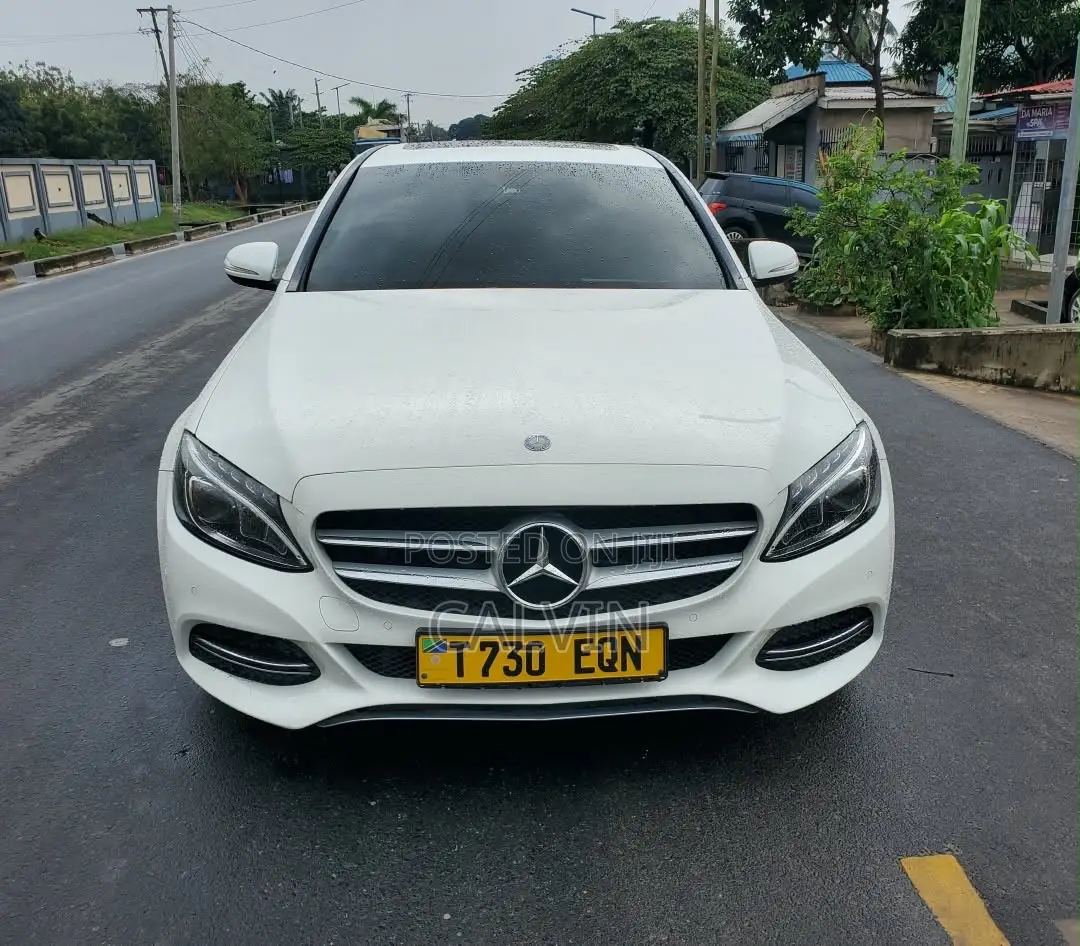 Mercedes-Benz C200 2015 White