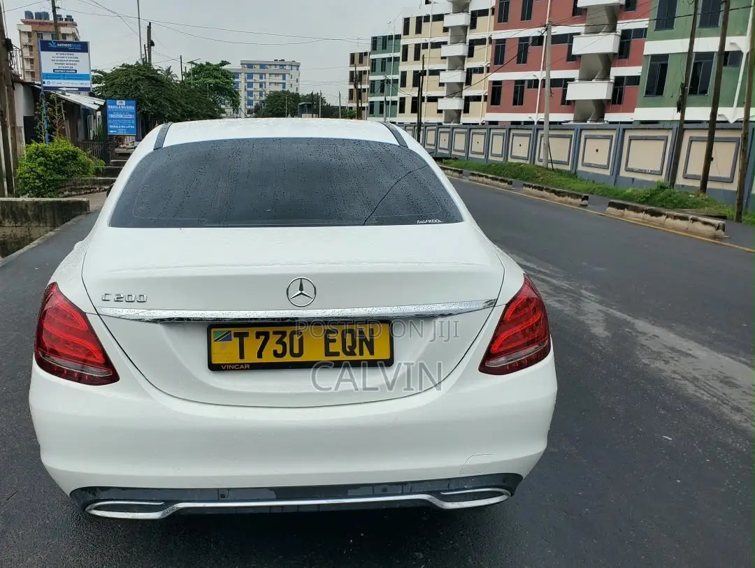 Mercedes-Benz C200 2015 White